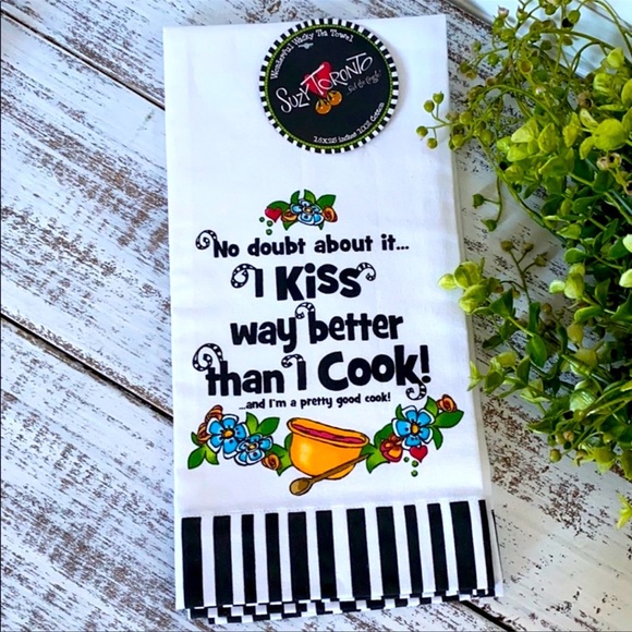 NWT Suzy Toronto Tea Towel | 💋 I Kiss Better Than I Cook 💋 - Picture 1 of 4